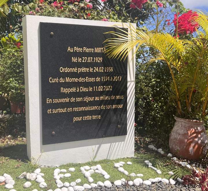 Plaque funéraire Martinique