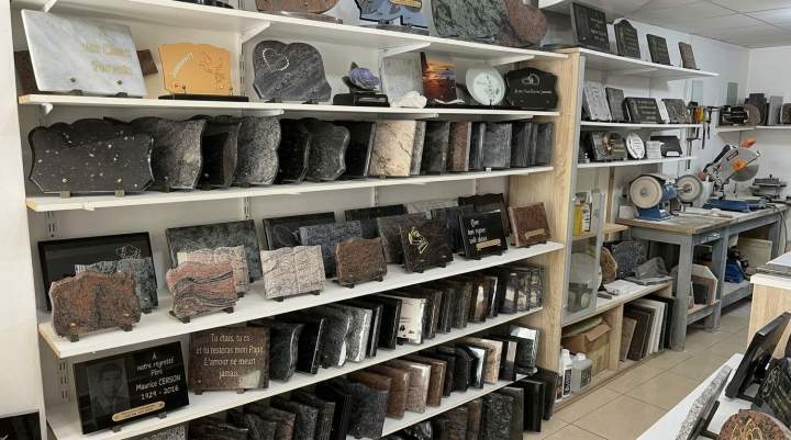 Vaste choix accessoires funéraires Martinique