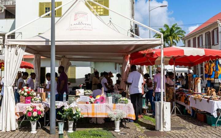 Vente articles funéraires divers Martinique